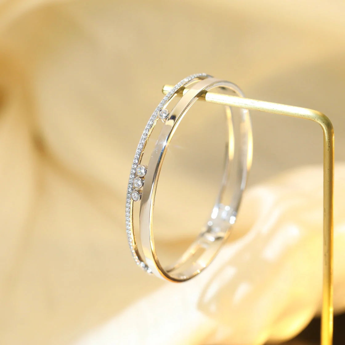[⭐Veyra]Move Romane Diamond Bangle Bracelet