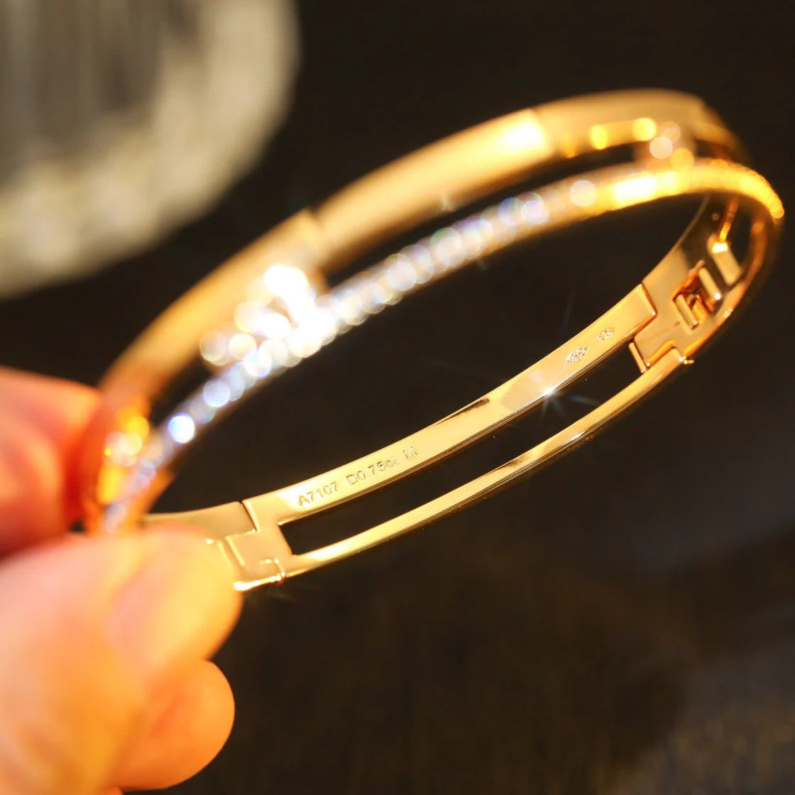 [⭐Veyra]Move Romane Diamond Bangle Bracelet