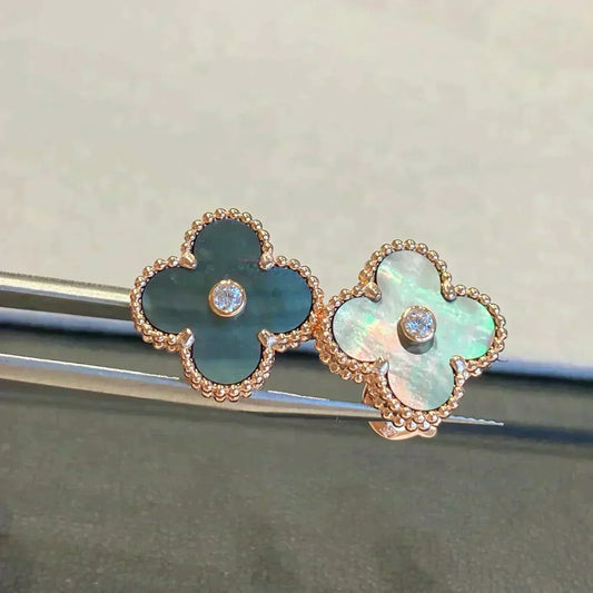 [⭐Veyra]CLOVER MEDIUM 1 MOTIFS GRAY MOP  DIAMOND EARRINGS