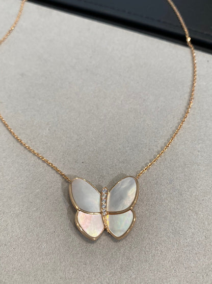 [⭐Veyra]BUTTERFLY GOLD MOP DIAMOND NECKLACE