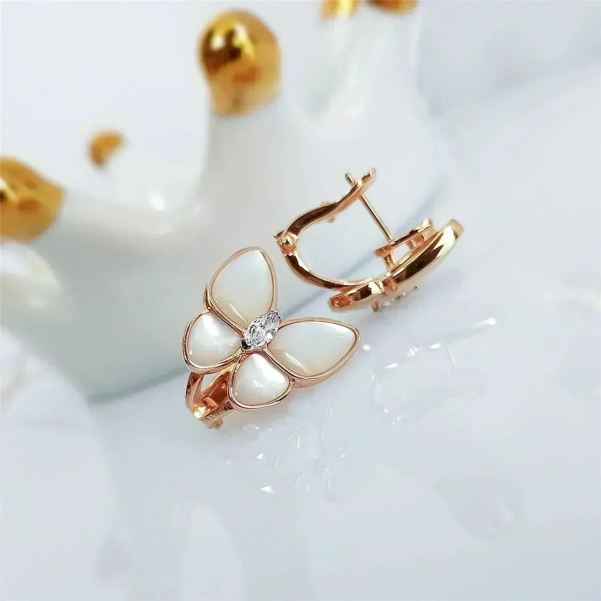 [⭐Veyra]BUTTERFLY MOP DIAMOND EARRINGS