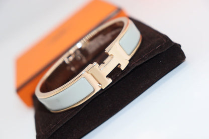 [⭐Veyra]H LIGHT BLUE BRACELET