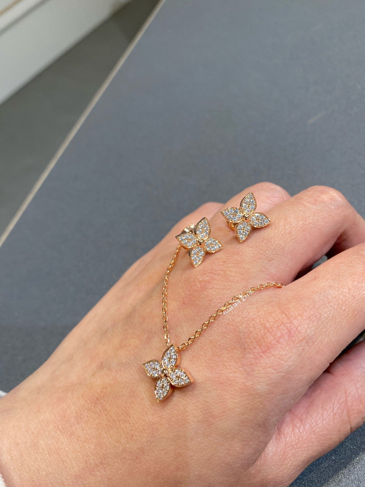 [⭐Veyra]STAR DIAMOND NECKALCE