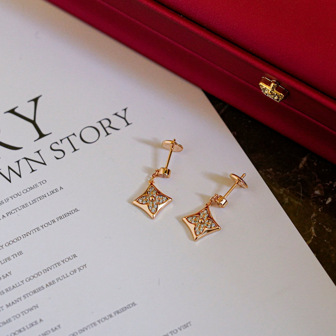 [⭐Veyra]STAR DIAMONDS EARRINGS GOLD