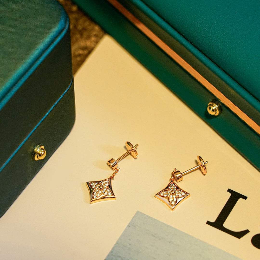 [⭐Veyra]STAR DIAMONDS EARRINGS GOLD