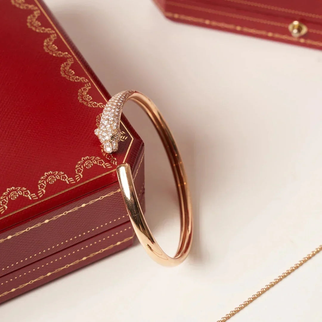 [⭐Veyra]PANTHERE HALF DIAMOND OPEN BRACELET