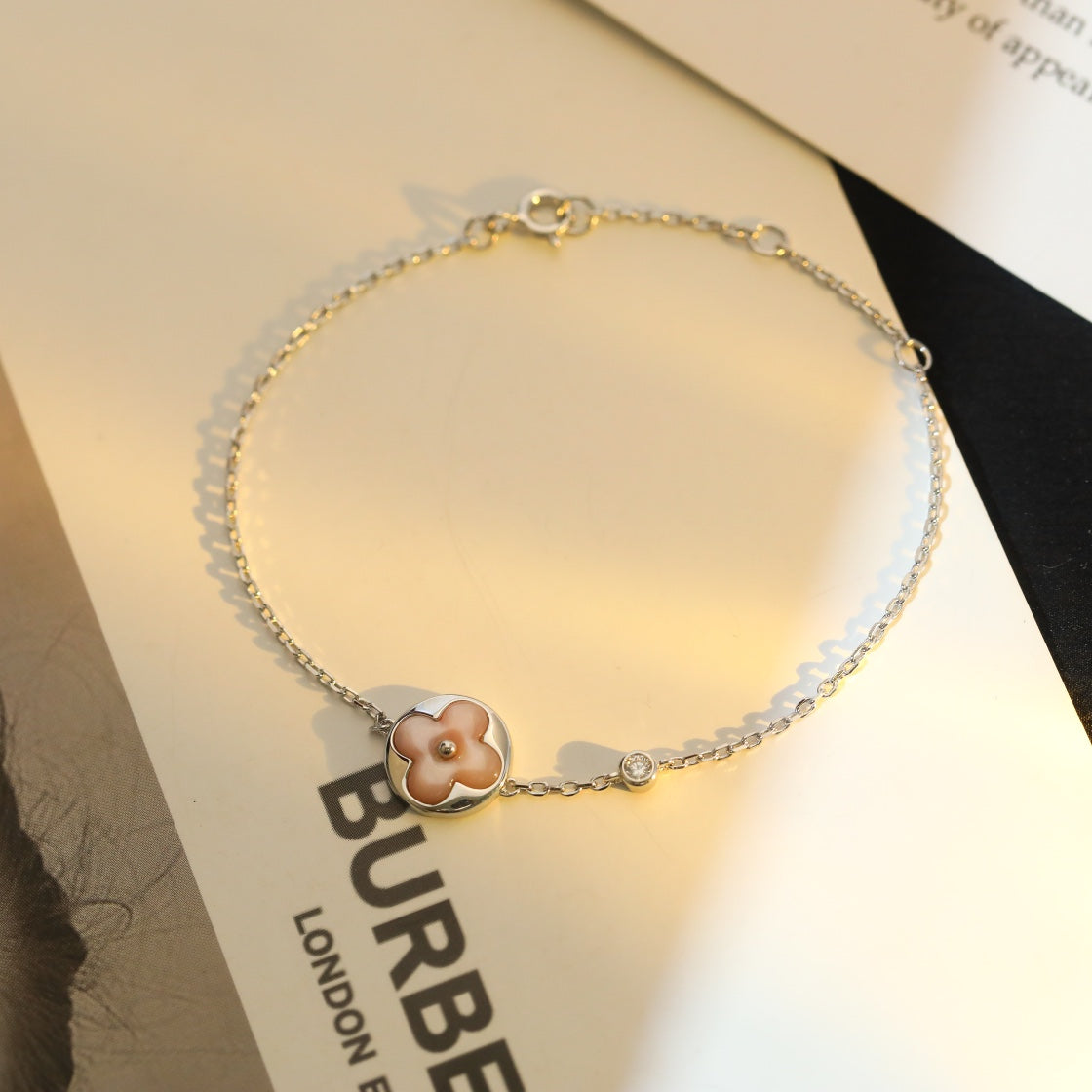[⭐Veyra]SUN MOTIF PINK MOP SILVER BRACELET