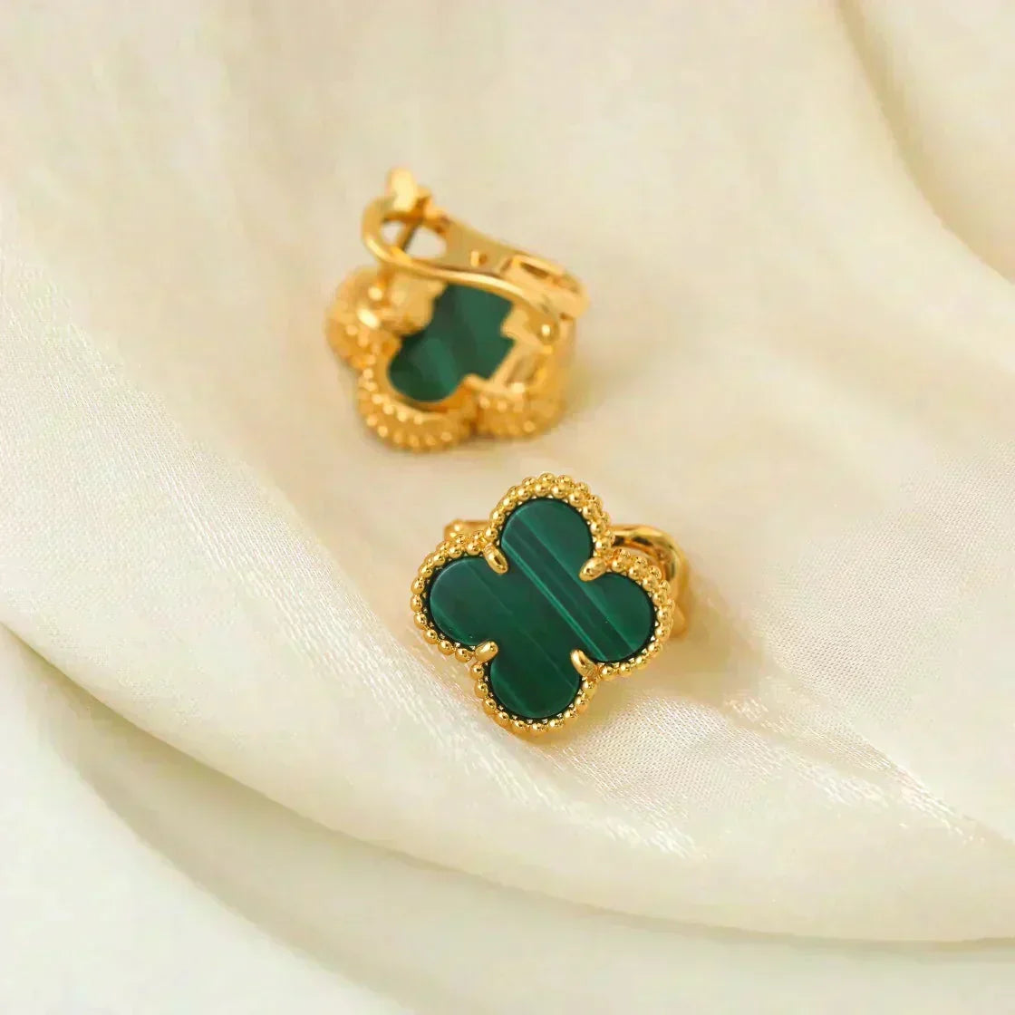 [⭐Veyra]CLOVER MEDIUM 1 MOTIFS MALACHITE  EARRINGS
