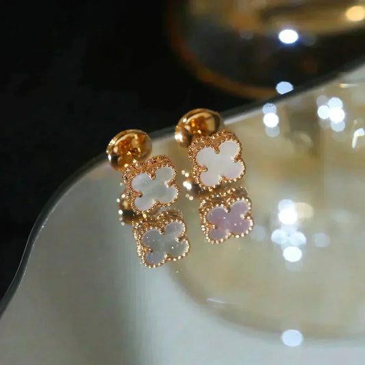 [⭐Veyra]CLOVER MINI 9.5MM WHITE MOP EARRINGS