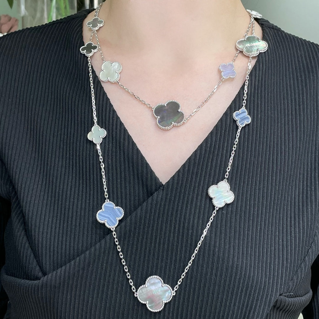 [⭐Veyra]CLOVER 16 MOTIF CHALCEDONY MOP SILVER NECKLACE