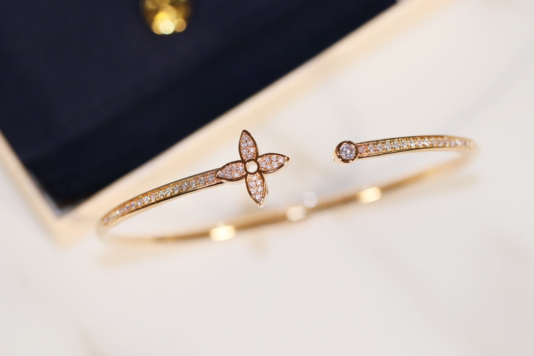 [⭐Veyra]IDYLLE GOLD OPEN BRACELET DIAMOND PAVED