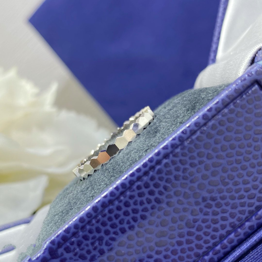 [⭐Veyra]BEE LOVE SMALL RING