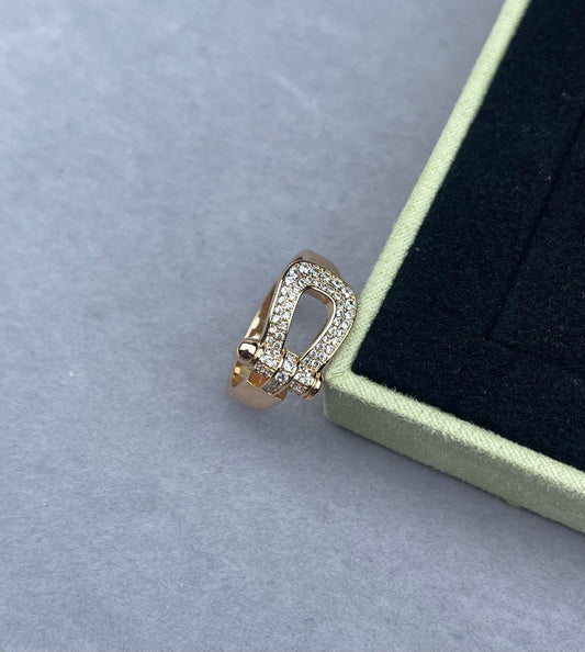 [⭐Veyra]Wide Hoof-Shaped Diamond-Studded Ring