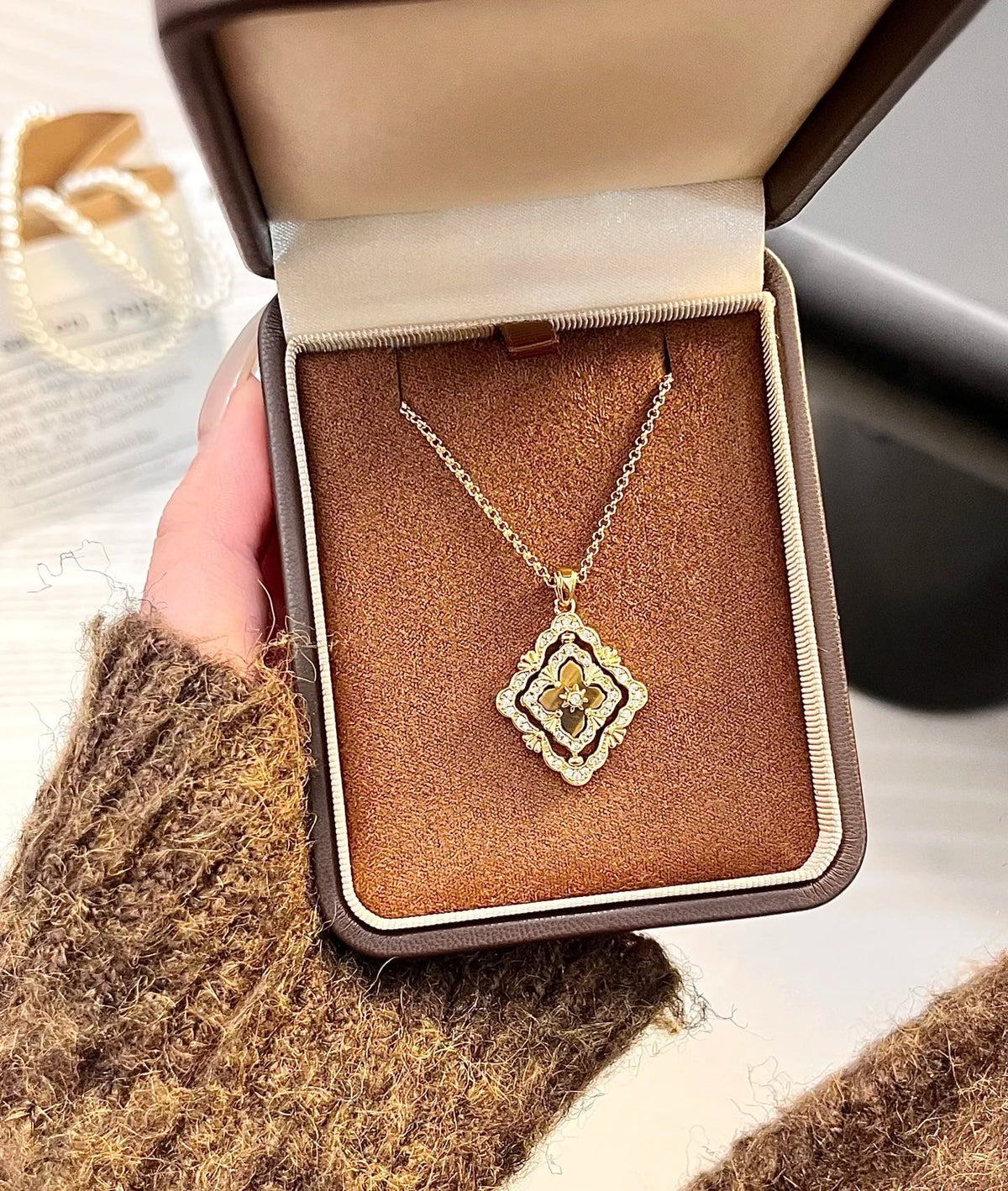 [⭐Veyra] B.C.L ENAMEL ROTATING SINGLE-DIAMOND NECKLACE（Various colors）