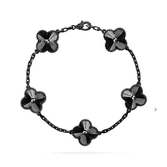 [⭐Veyra]CLOVER 5 MOTIF BLACK BRACELET