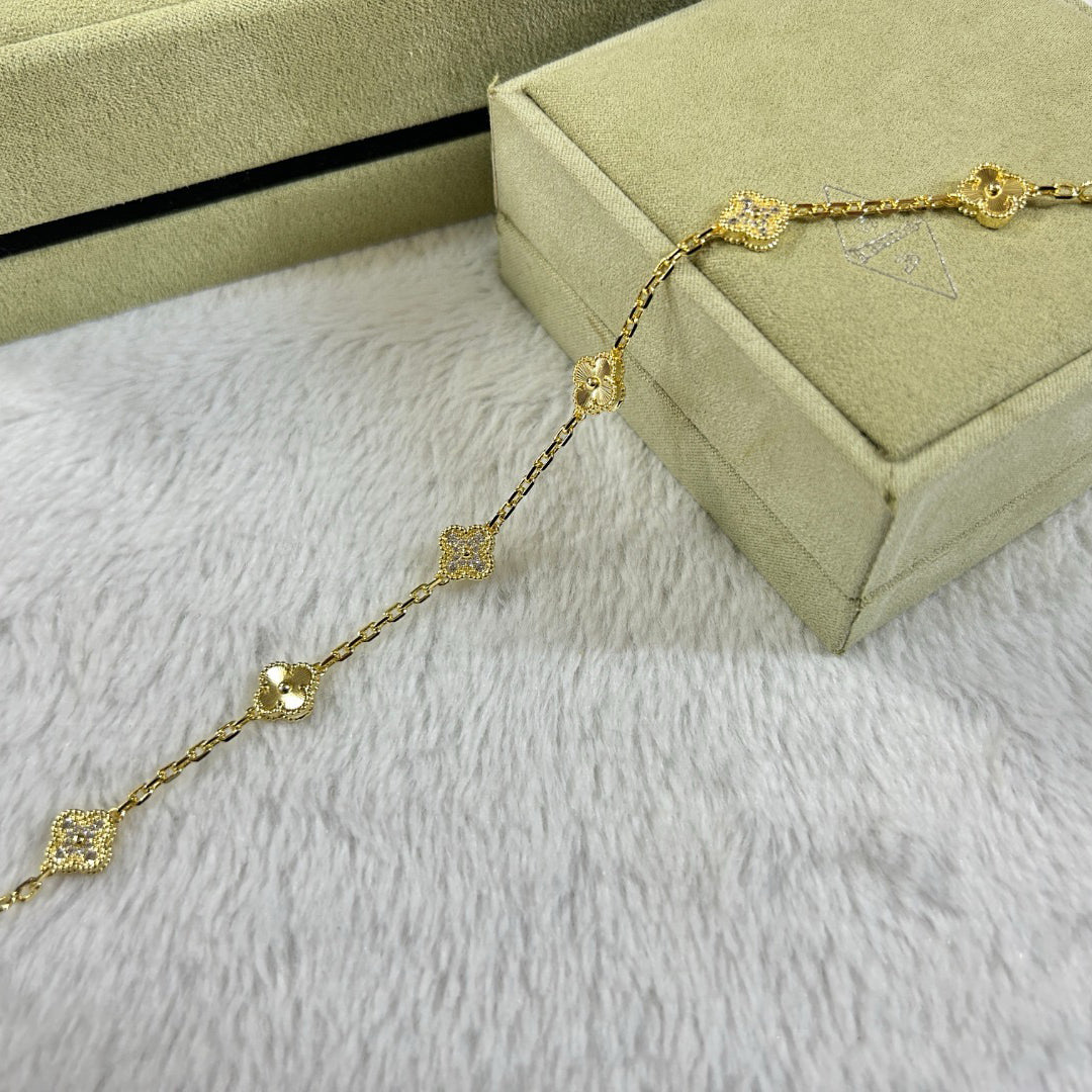 [⭐Veyra]CLOVER 6 MOTIF DIAMOND LASER BRACELET