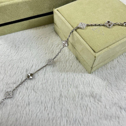 [⭐Veyra]CLOVER 6 MOTIF DIAMOND LASER BRACELET
