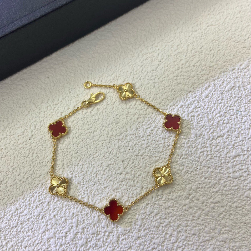 [⭐Veyra]CLOVER 6 MOTIF RED AGATE LASER BRACELET