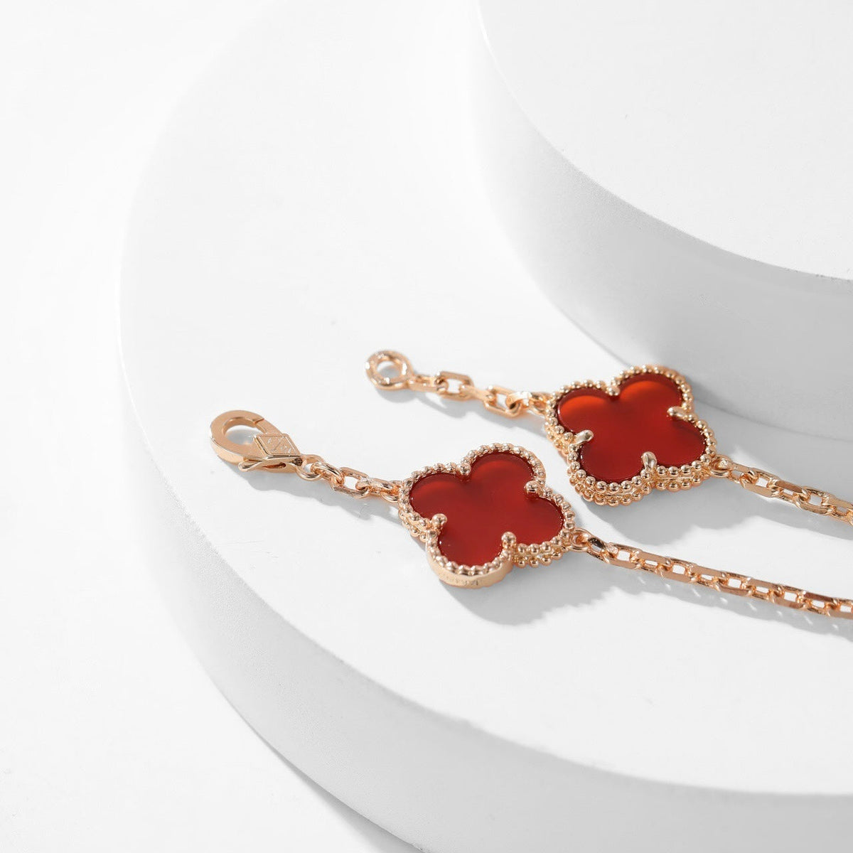 [⭐Veyra]CLOVER 10 MOTIFS CARNELIAN NECKLACE