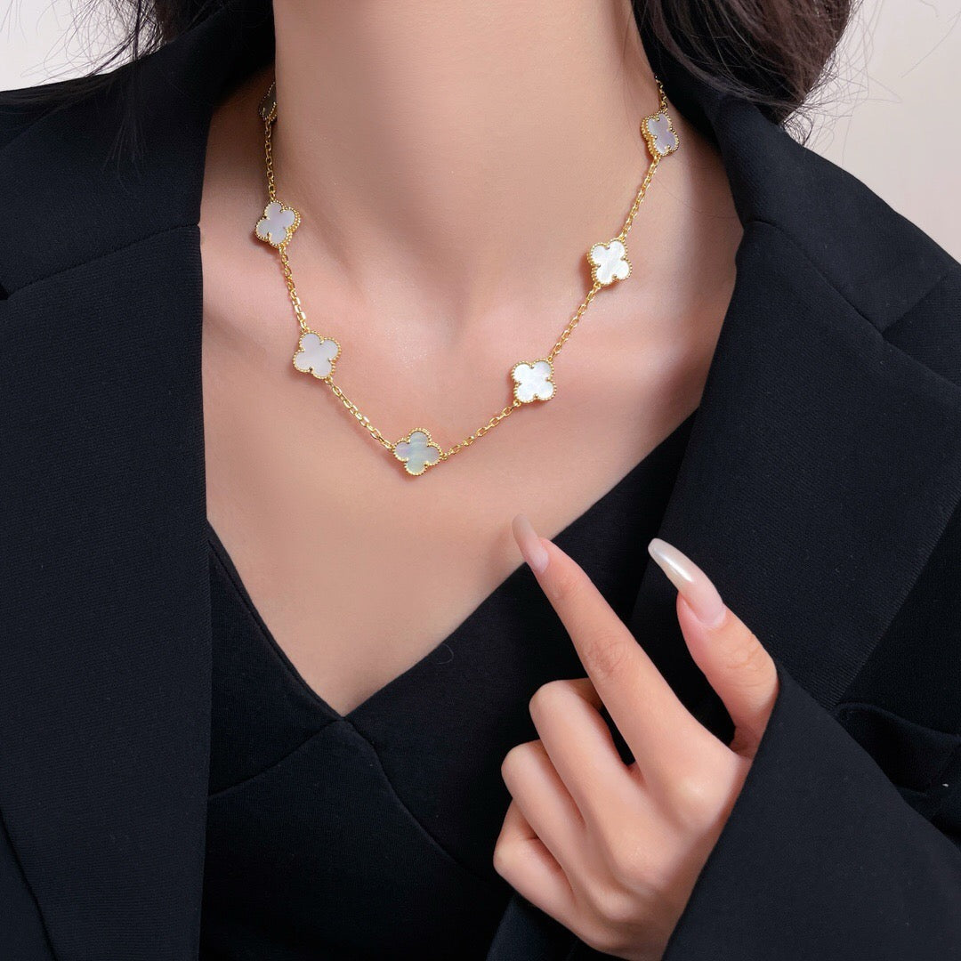 [⭐Veyra]CLOVER 10 MOTIFS WHITE MOTHER OF PEARL NECKLACE