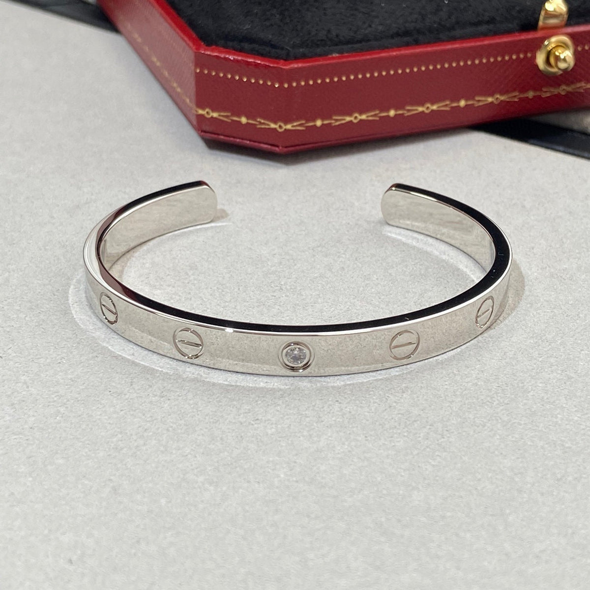 [⭐Veyra]LOVE BRACELET 6.1MM 1 DIAMOND OPEN CUFF