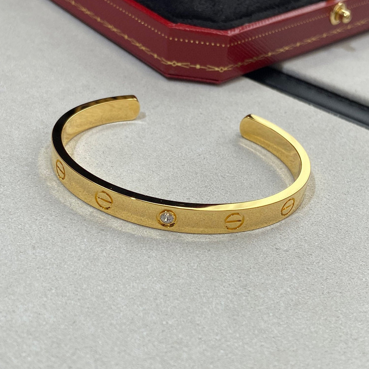 [⭐Veyra]LOVE BRACELET 6.1MM 1 DIAMOND OPEN CUFF