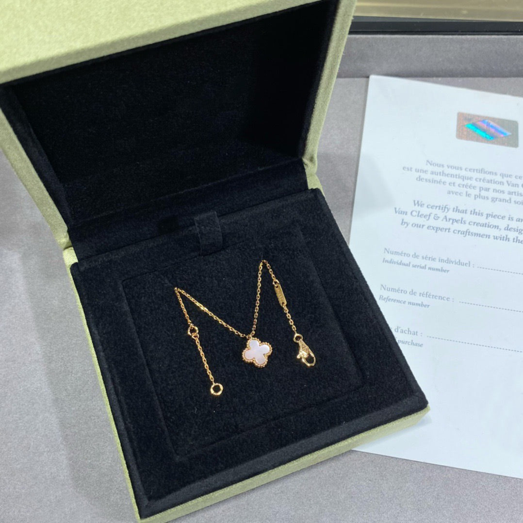 [⭐Veyra]CLOVER 15MM PINK MOTHER-OF-PEARL SINGLE FLOWER NECKLACE