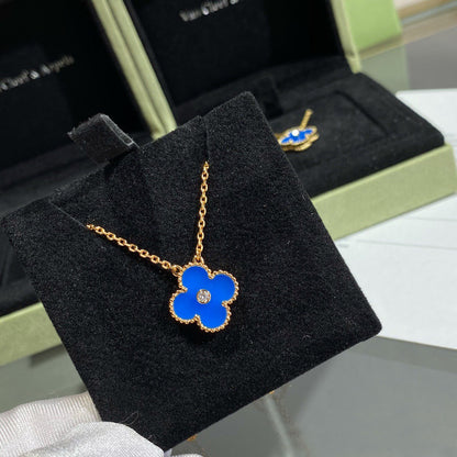 [⭐Veyra]CLOVER 15MM DIAMOND AND BLUE AGATE NECKLACE