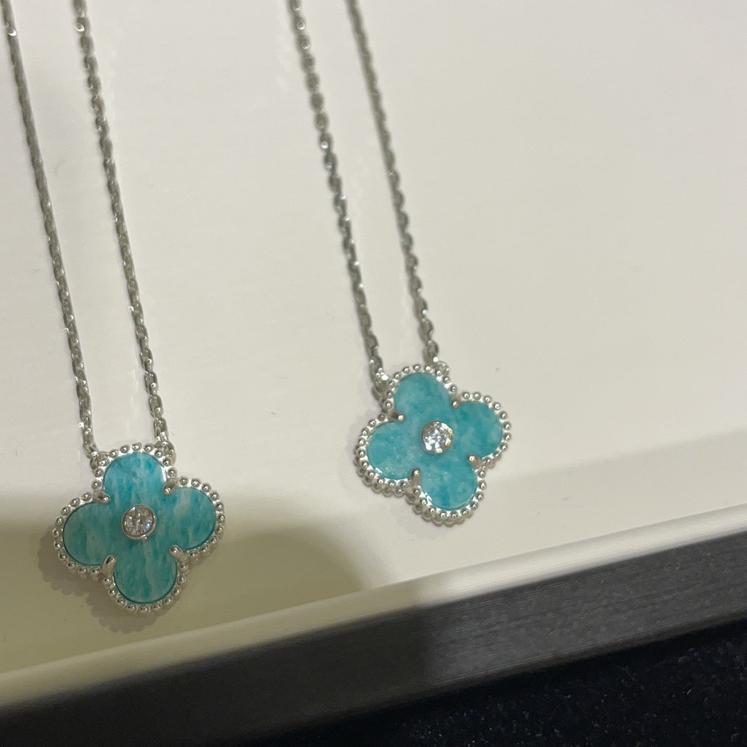[⭐Veyra]CLOVER 15MM DIAMOND SVRES PORCELAIN  NECKLACE SILVER