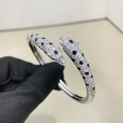[⭐Veyra]PANTHERE DOUBLE HEADED HALF DIAMOND OPEN BRACELET