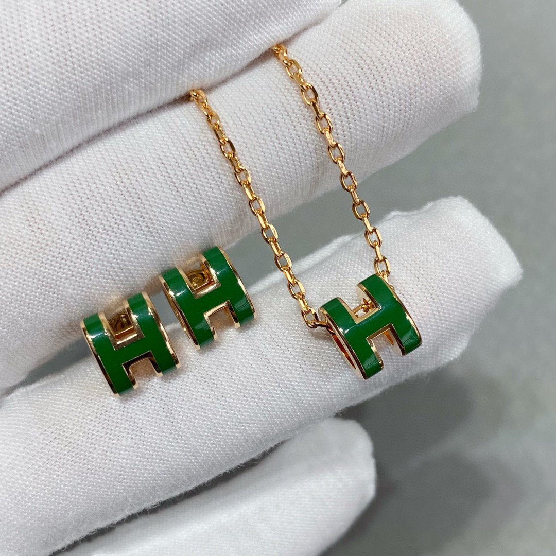 [⭐Veyra]POP H GREEN NECKLACE SILVER AND GOLD