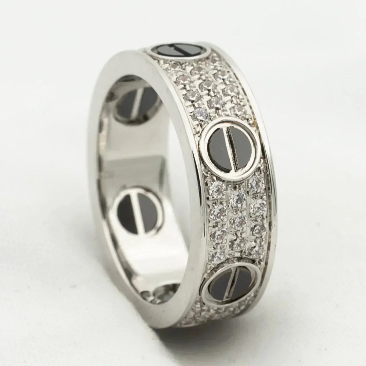 [⭐Veyra]LOVE RING 5.5MM DIAMONDS PAVED CERAMIC