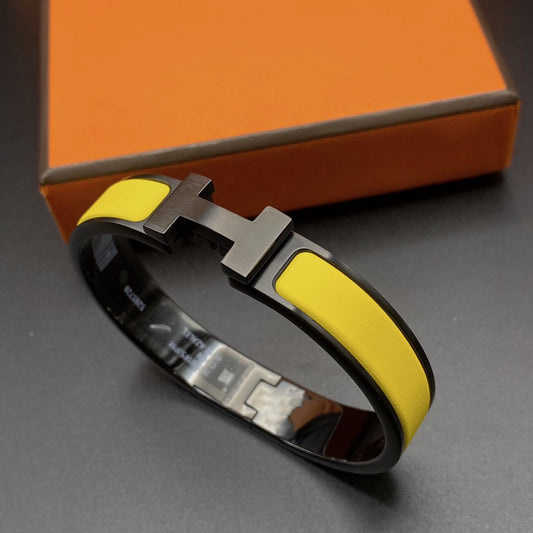 [⭐Veyra]CLIC HM SO BLACK YELLOW BRACELET
