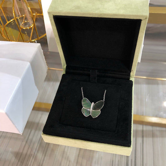 [⭐Veyra]LARGE BUTTERFLY SILVER PENDANT DIAMOND NECKLACE