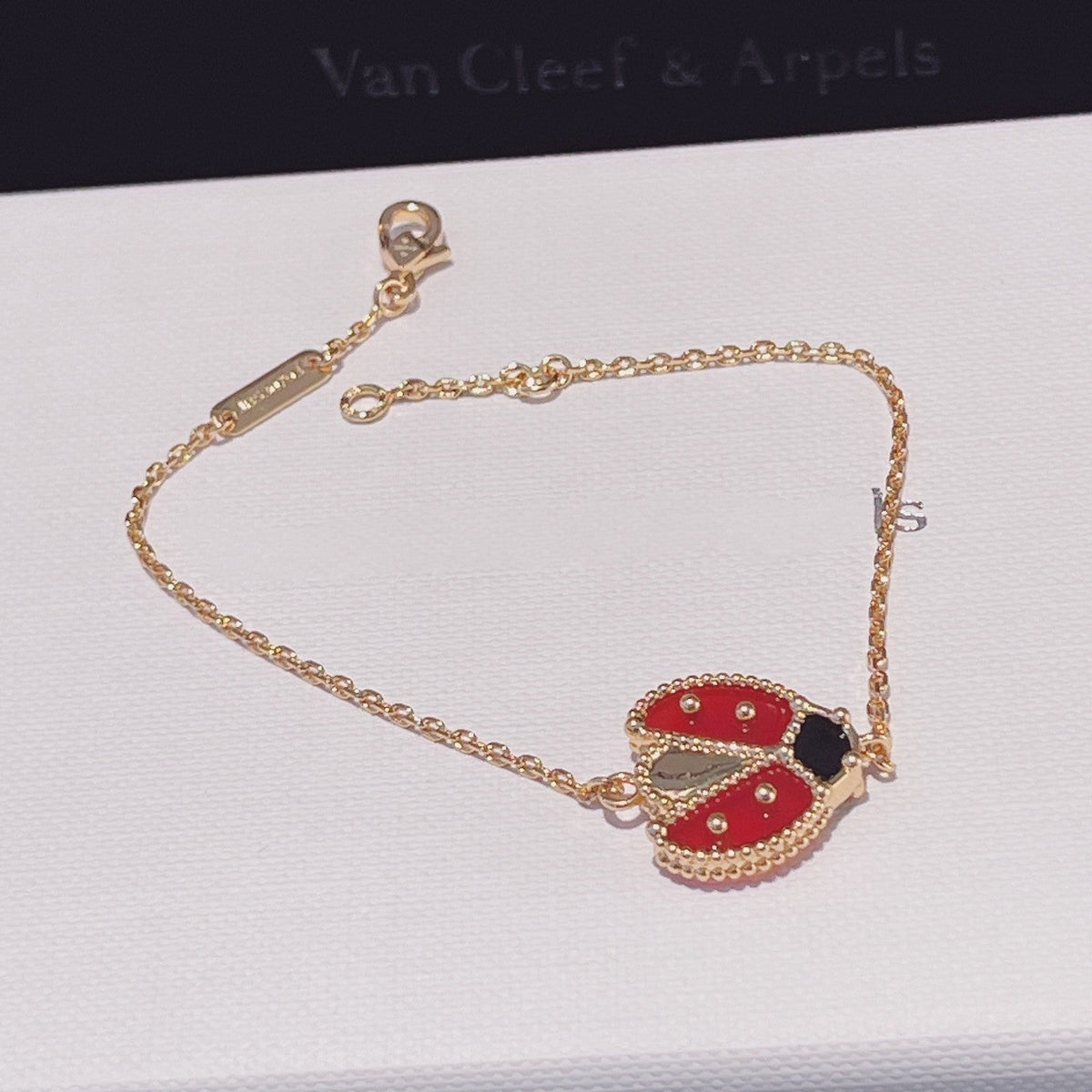 [⭐Veyra]LUCKY SPRING 1 MOTIF PINK GOLD BRACELET